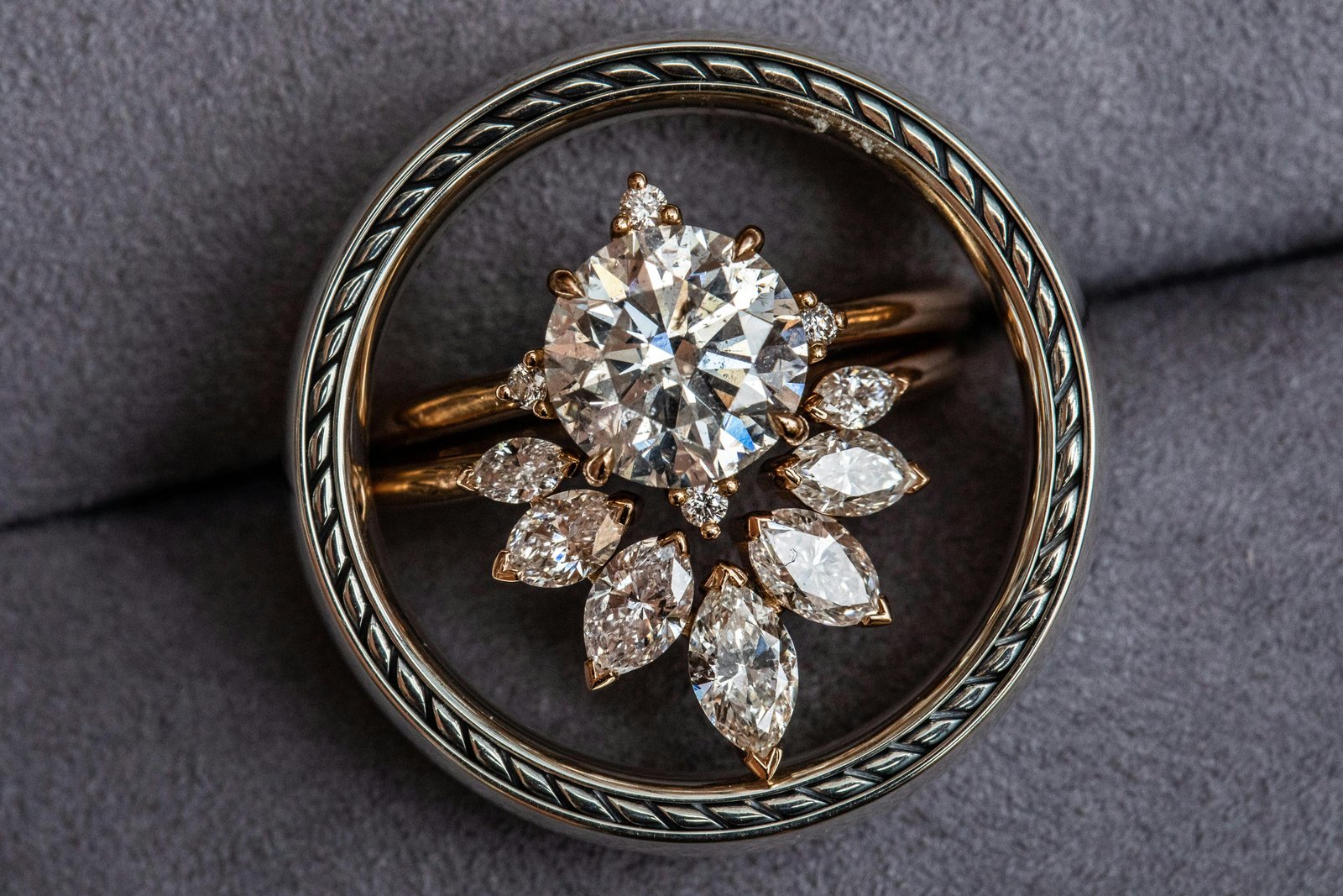 Anting Mewah